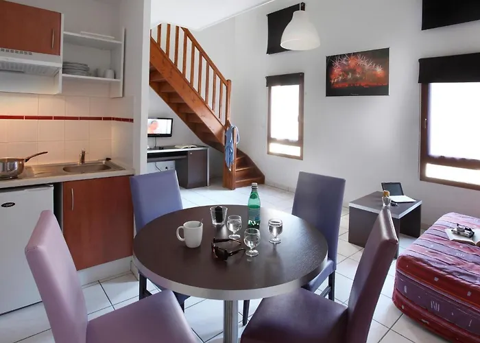 Res La Barbacane, Carcassonne, For 4 Pers * Каркассон