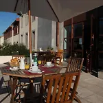 Apartment Res La Barbacane, Carcassonne, For 4 Pers