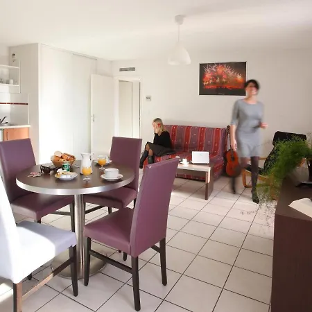 Res La Barbacane, Carcassonne, For 4 Pers Apartment Carcassonne