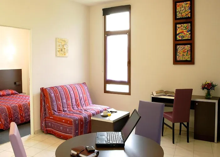 דירה Res La Barbacane, Carcassonne, For 4 Pers קרקסון